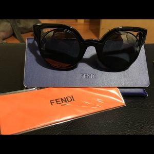 WOMENS FENDI round cateye sunglasses